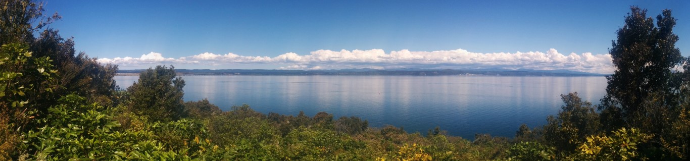 Panoramabild über den See